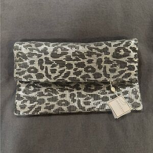 Shiraleah Leopard Clutch
